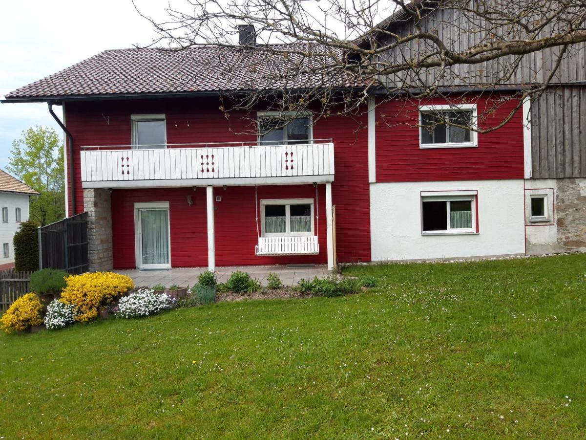 Ferienwohnung Im Seidlerhof Mit Balkon Und Garten Röhrnbach Exteriör bild