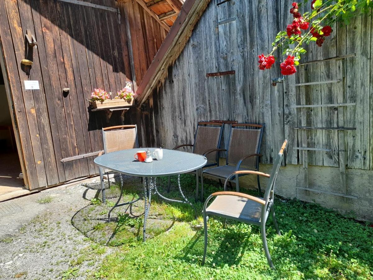 Ferienwohnung Im Seidlerhof Mit Balkon Und Garten Röhrnbach Exteriör bild