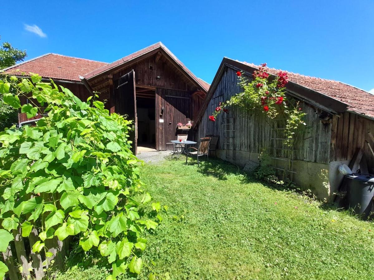 Ferienwohnung Im Seidlerhof Mit Balkon Und Garten Röhrnbach Exteriör bild