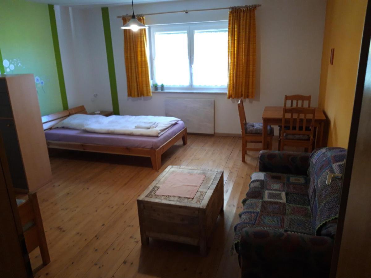 Ferienwohnung Im Seidlerhof Mit Balkon Und Garten Röhrnbach Exteriör bild